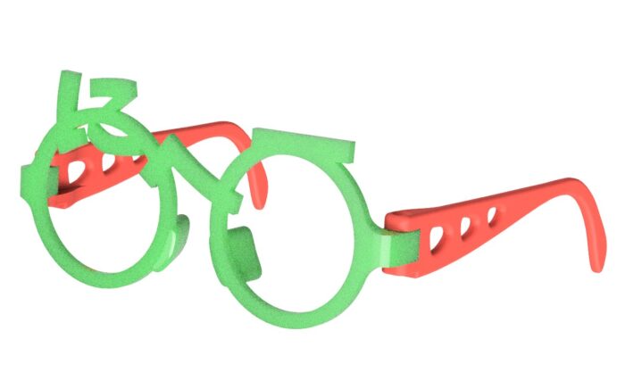 デザイナーと相談しながら作れる、オリジナル伊達めがね　にへー