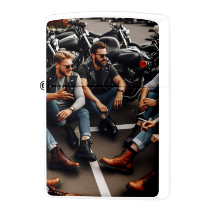 たむろするバイクライダージッポーライターZIPPO
