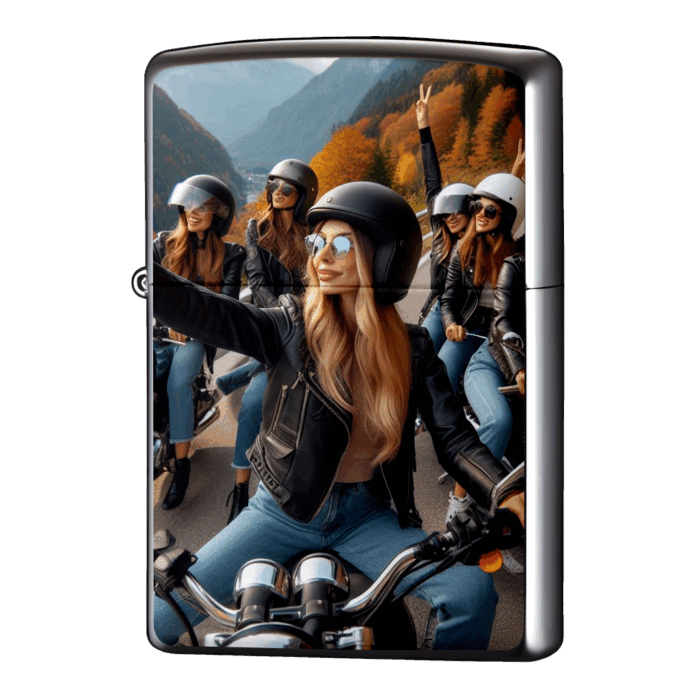 ツーリングで出会った女子の記念写真ジッポーライターZIPPO