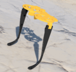 銀行の金庫室に男性カネに眼鏡ぇのだてメガネ　お金の欲求を満たす人の愛用眼鏡