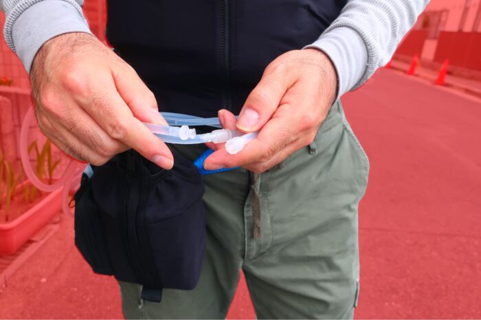 煩わしい、ボトル交換がわずか10秒と早く、毎日の水冷服運用ルーチンを大幅に削減してくれます。