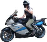 バイクツーリングで活躍人間エアコン水冷服