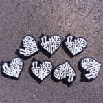 ハート形の「I LIKE BIKE」蓄光キーホルダー　アイライクバイク - 画像 (4)