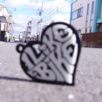 ハート形の「I LIKE BIKE」蓄光キーホルダー　アイライクバイク - 画像 (15)