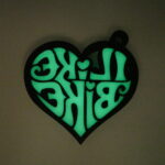 ハート形の「I LIKE BIKE」蓄光キーホルダー　アイライクバイク - 画像 (22)