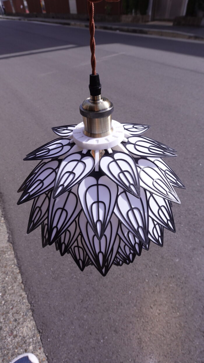 「ルミナリーフ（ひかりば）6W・LED」葉が織りなす繊細なデザインと、温かな光が融合したペンダントライト - 画像 (10)