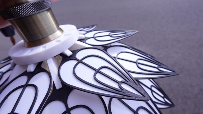 「ルミナリーフ（ひかりば）6W・LED」葉が織りなす繊細なデザインと、温かな光が融合したペンダントライト - 画像 (7)